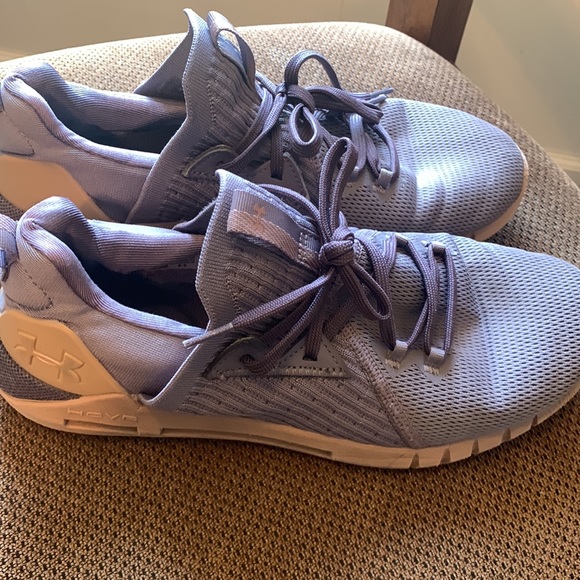 Under Armour tennis shoes - Picture 2 of 4